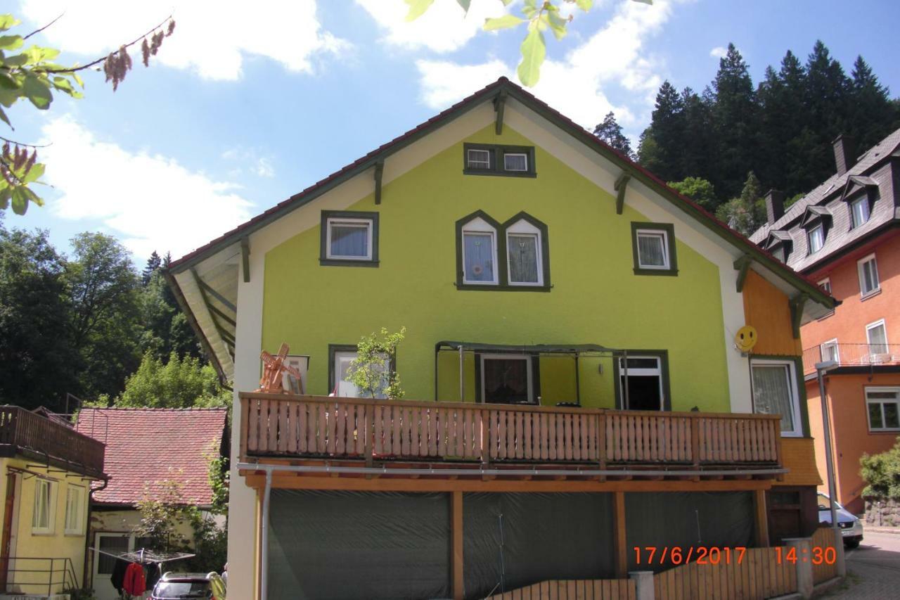 Ferienwohnung Haus Krismann Triberg im Schwarzwald Exterior foto